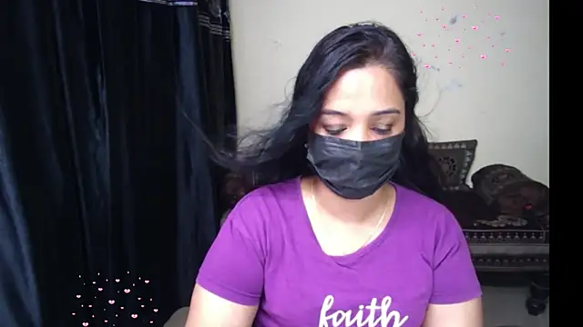 Arushisingh8888 online show from April 2026 10:19:01 AM