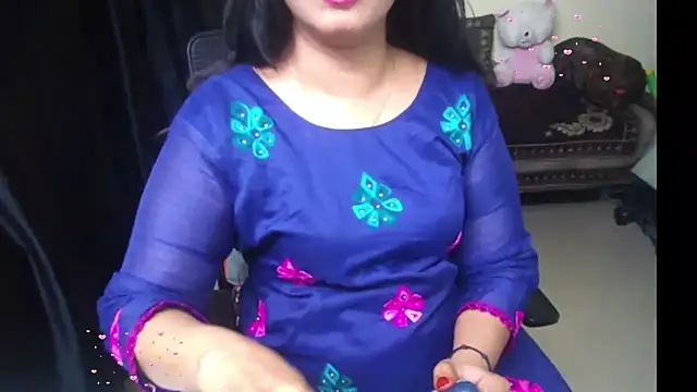 Arushisingh8888 online show from May 2026 01:50:01 PM