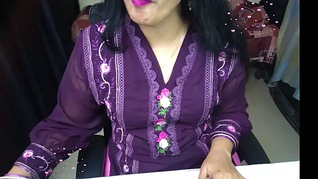Arushisingh8888 online show from July 2026 02:35:02 PM