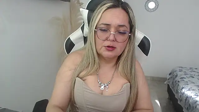 samy vsn online show from May 2026 08:03:01 PM