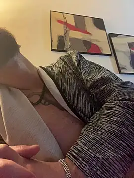 Antonio Vatooo online show from November 2025 02:32:02 AM