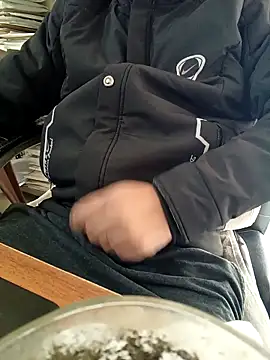 Hot-man39 online show from December 2025 10:00:02 AM