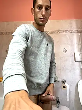 Snapshot of Gionnytav chatting on October 2025 12:04:01 PM Gionnytav online show from October 2025 12:04:01 PM