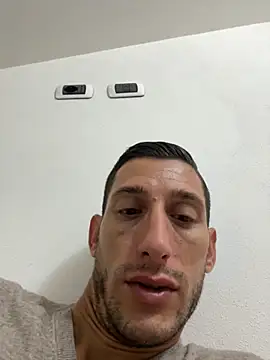 Snapshot of Gionnytav chatting on October 2025 04:02:01 AM Gionnytav online show from October 2025 04:02:01 AM