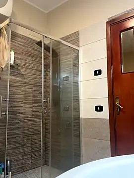 Snapshot of Gionnytav chatting on October 2025 03:45:02 PM Gionnytav online show from October 2025 03:45:02 PM