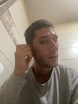 Snapshot of Gionnytav chatting on October 2025 04:53:01 AM Gionnytav online show from October 2025 04:53:01 AM