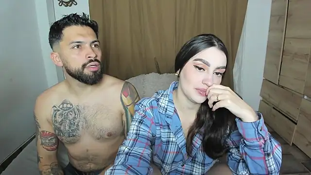 Snapshot of teseo_and_afroditha_ chatting on January 2025 01:29:01 AM teseo and afroditha online show from January 2025 01:29:01 AM