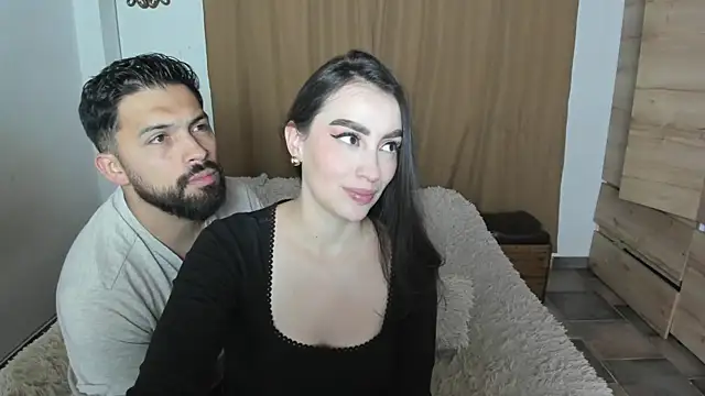 Snapshot of teseo_and_afroditha_ chatting on January 2025 04:04:01 AM teseo and afroditha online show from January 2025 04:04:01 AM