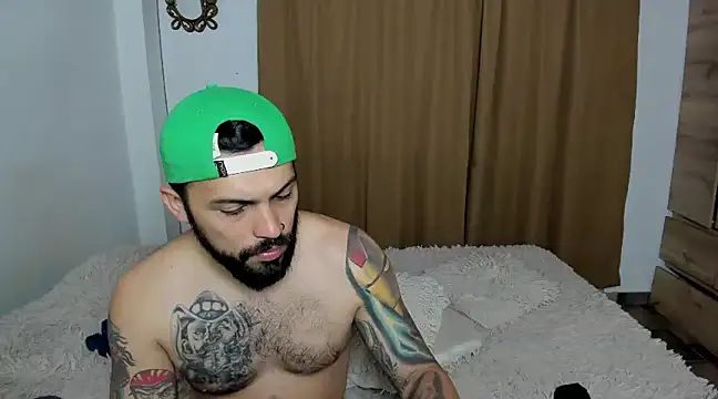 Snapshot of teseo_and_afroditha_ chatting on March 2025 07:30:02 AM teseo and afroditha online show from March 2025 07:30:02 AM