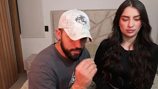 Snapshot of teseo_and_afroditha_ chatting on September 2025 03:39:02 AM teseo and afroditha online show from September 2025 03:39:02 AM