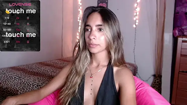 Snapshot of MitchWilson1 chatting on October 2025 11:49:01 PM MitchWilson1 online show from October 2025 11:49:01 PM