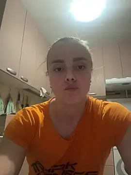 AlisaKissss online show from April 2026 07:00:01 PM