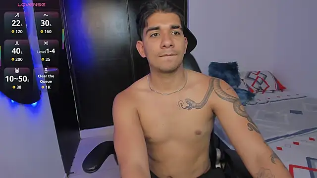 valentino santoss online show from December 2025 07:34:02 PM