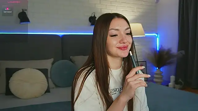 Micky  love online show from February 2025 04:24:02 AM