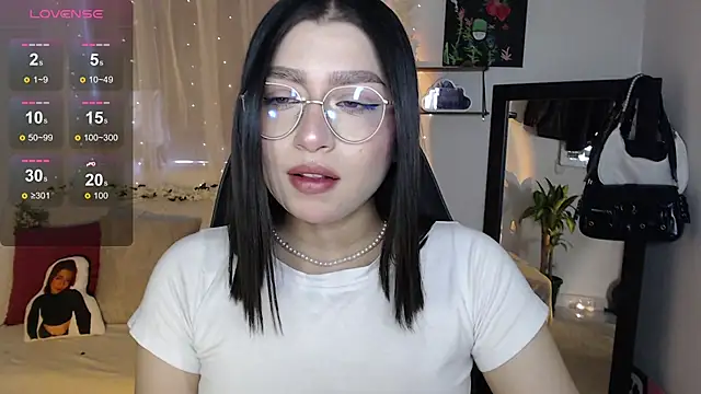 mily thomson b  online show from September 2025 07:19:02 PM