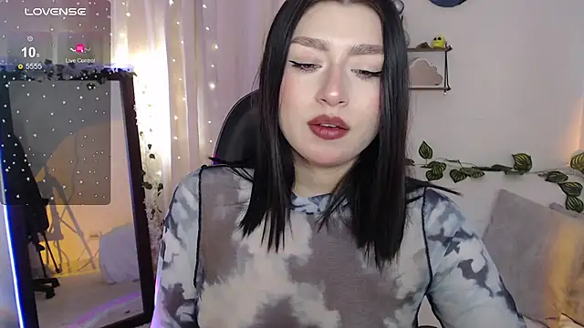 Snapshot of mily_thomson_b_ chatting on November 2025 02:28:02 PM mily thomson b online show from November 2025 02:28:02 PM