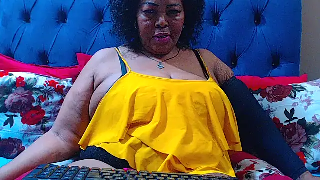 ebonycandy10 online show from October 2025 06:42:02 PM