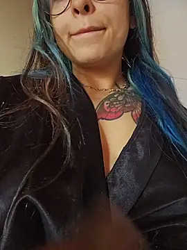 sweetcoralinee online show from March 2026 03:49:02 PM