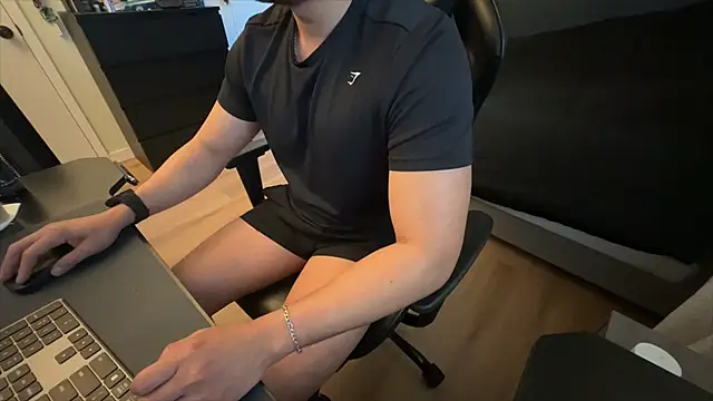 charlie s2534 online show from May 2026 06:26:02 PM