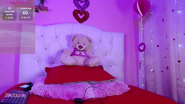 HECATE 23 online show from April 2026 03:13:01 PM