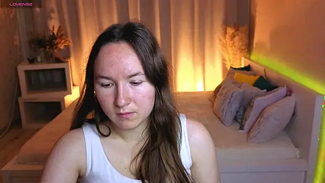 Little doll meow online show from September 2025 03:11:01 AM