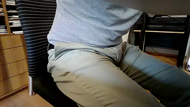 Snapshot of 10_1992 chatting on September 2025 08:03:02 AM 10 1992 online show from September 2025 08:03:02 AM