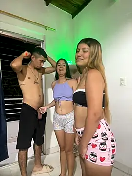 royalgirls x online show from October 2025 01:14:01 AM