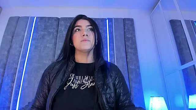 PaulinaDuarte online show from March 2025 12:15:02 PM