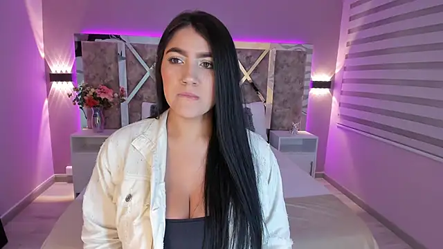 PaulinaDuarte online show from March 2025 11:38:02 AM