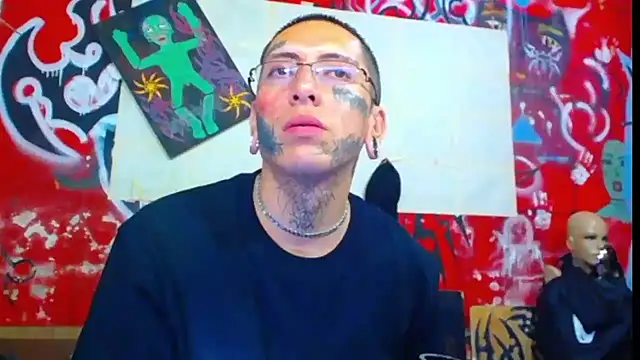 Snapshot of deivid_estrada chatting on April 2026 04:31:02 PM deivid estrada online show from April 2026 04:31:02 PM