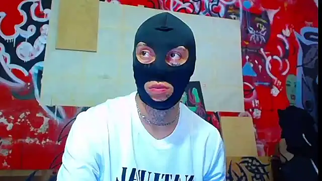 Snapshot of deivid_estrada chatting on May 2026 05:32:01 PM deivid estrada online show from May 2026 05:32:01 PM