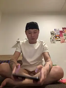 Snapshot of Eric246 chatting on February 2026 12:31:01 PM Eric246 online show from February 2026 12:31:01 PM