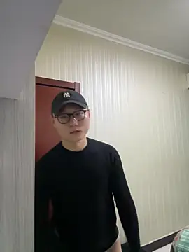 Snapshot of Eric246 chatting on February 2026 03:54:01 PM Eric246 online show from February 2026 03:54:01 PM