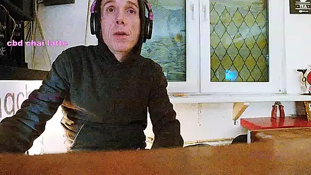 Snapshot of BongChannel chatting on February 2025 04:04:02 AM BongChannel online show from February 2025 04:04:02 AM