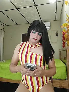 Snapshot of Ambersweet15 chatting on April 2026 11:07:01 PM Ambersweet15 online show from April 2026 11:07:01 PM