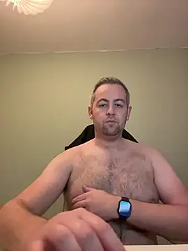 Snapshot of IrishManc chatting on November 2025 02:49:02 PM IrishManc online show from November 2025 02:49:02 PM