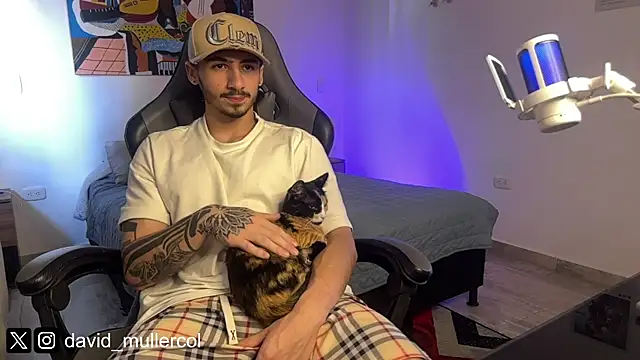 David Brown18 online show from March 2025 09:16:02 PM