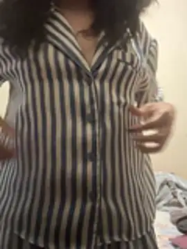 Nicoliee online show from May 2026 12:38:01 AM