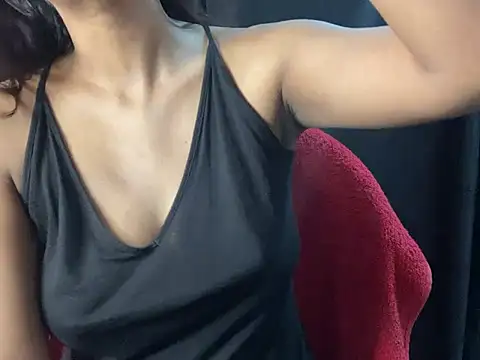 Snapshot of Sexy_trisha__7 chatting on December 2024 12:43:02 AM Sexy trisha 7 online show from December 2024 12:43:02 AM