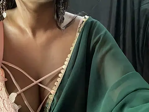 Snapshot of Sexy_trisha__7 chatting on March 2025 05:34:02 PM Sexy trisha 7 online show from March 2025 05:34:02 PM