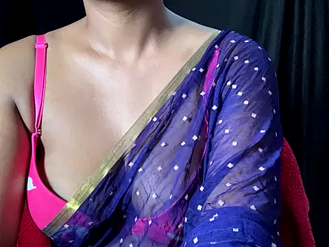 Snapshot of Sexy_trisha__7 chatting on September 2025 08:27:02 AM Sexy trisha 7 online show from September 2025 08:27:02 AM