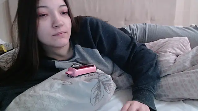 AlisaDevis online show from February 2026 07:19:01 AM