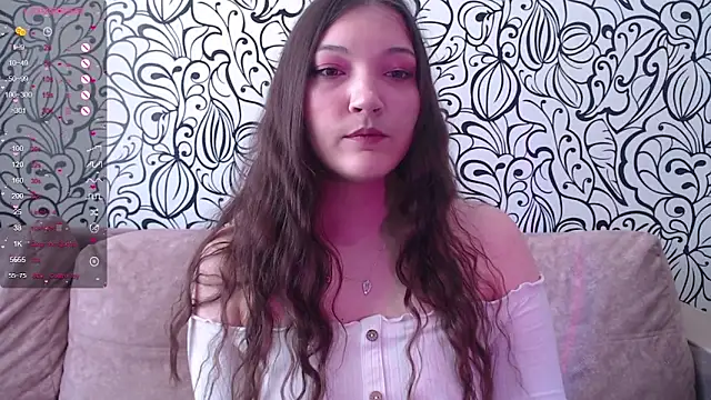 AlisaDevis online show from June 2026 08:28:02 AM