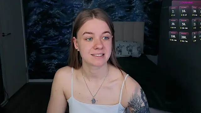 Snapshot of candy_maggie chatting on March 2026 09:20:01 AM candy maggie online show from March 2026 09:20:01 AM