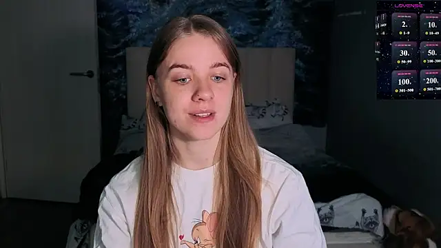 Snapshot of candy_maggie chatting on May 2026 04:34:02 PM candy maggie online show from May 2026 04:34:02 PM