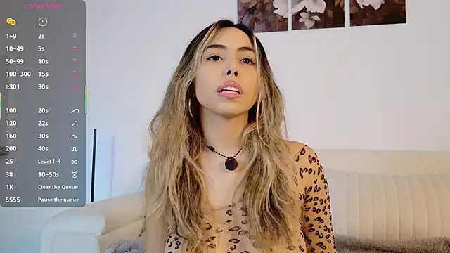 AMELIETARSON online show from October 2025 07:43:01 PM