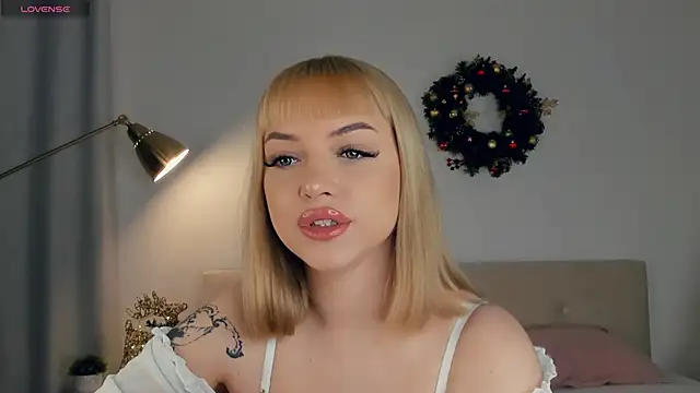 KateDolphin online show from December 2024 04:49:01 PM