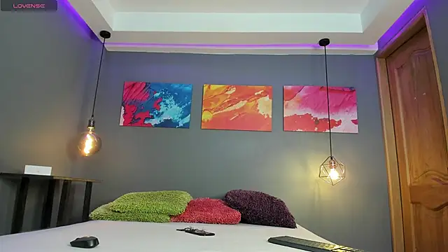 summer lee  online show from February 2025 06:33:02 PM