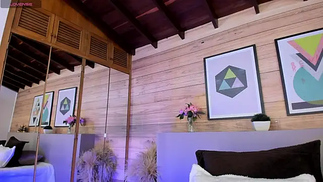 Snapshot of AmmyScott chatting on February 2025 12:16:01 AM AmmyScott online show from February 2025 12:16:01 AM