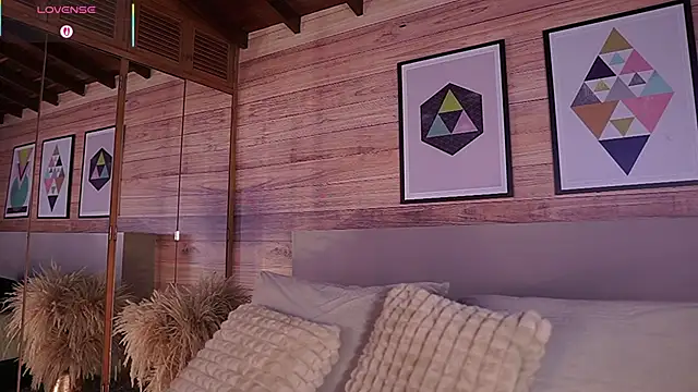 Snapshot of AmmyScott chatting on October 2025 10:53:02 PM AmmyScott online show from October 2025 10:53:02 PM